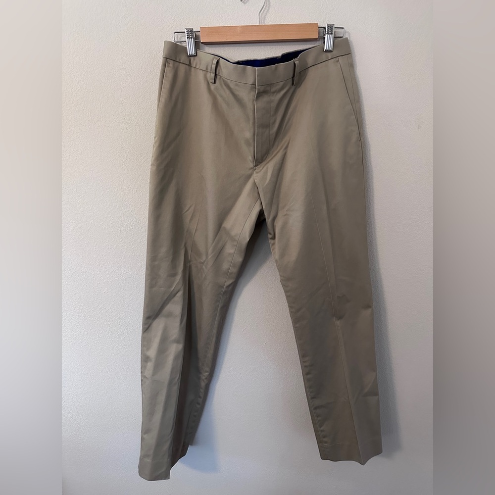 Banana Republic Men's Khaki Chinos non-iron modern slim fit size 32 x 30